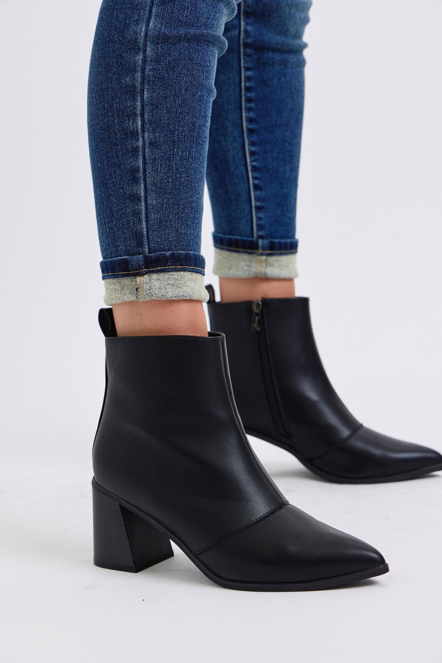 Judy Blue Not Like Us Thermal Skinny Jeans (0-24W)