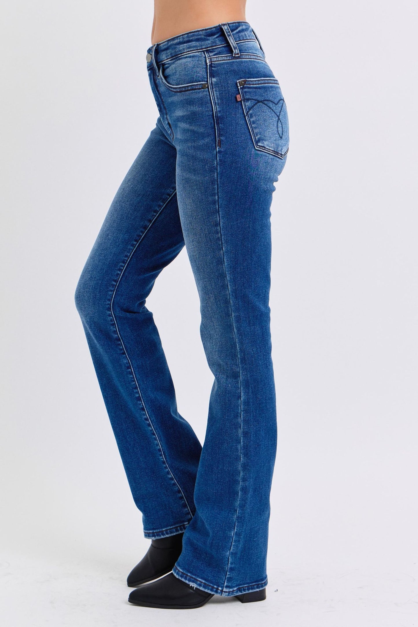 Judy Blue Miss Dutton Thermal Bootcut Jeans (0-24W)