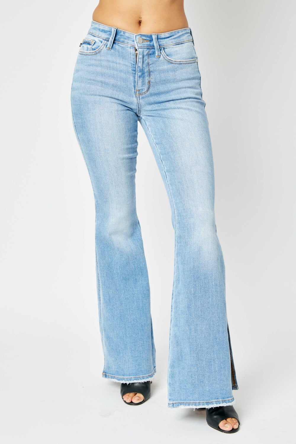 Judy Blue The Tide Is High Flare Jeans (1-24W)