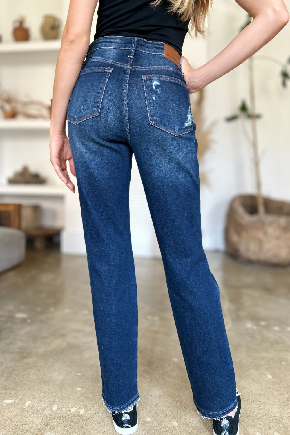 Judy Blue No Limits Rigid Magic Straight Leg Jeans (0-24W)
