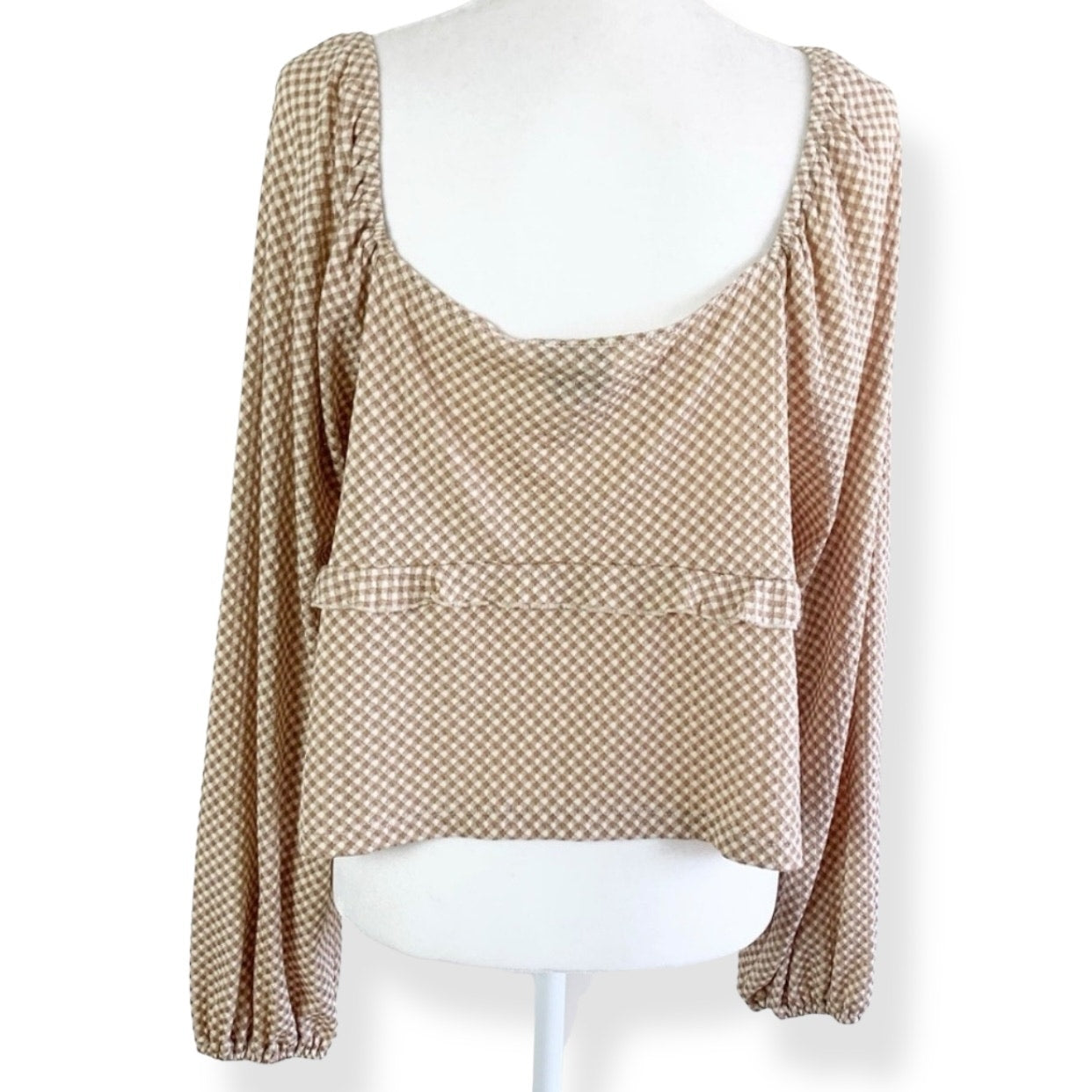 Arula tan gingham print long sleeve cropped top SZ 1X
