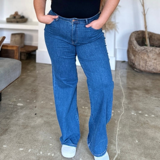 Judy Blue Lead The Way Straight Leg Jeans (0-24W)