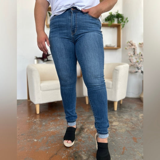 Judy Blue Wanna Be With You Cuffed Skinny Jeans (0-24W)