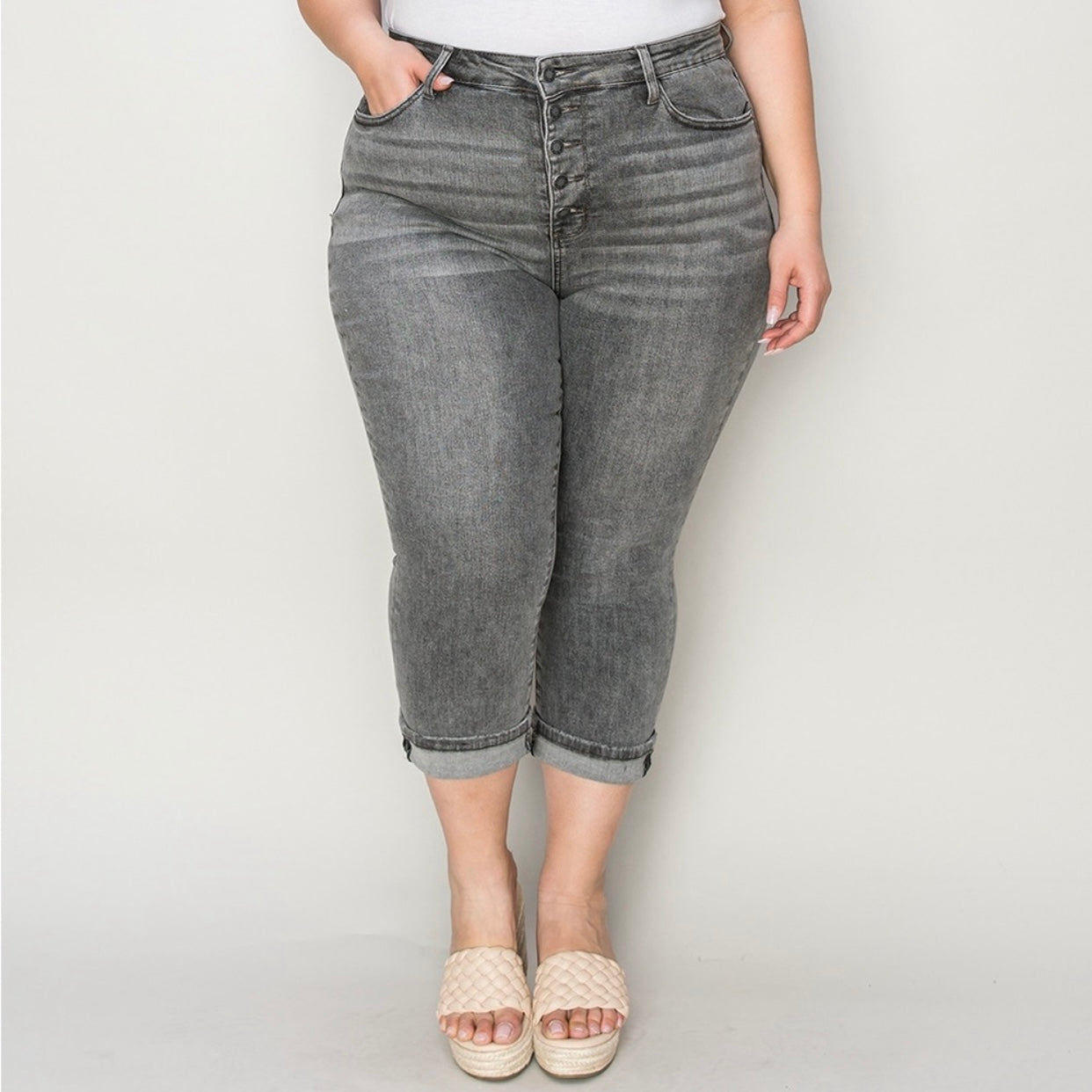 Judy Blue Lights + Sounds Button Fly Cuffed Capris (0-24W)