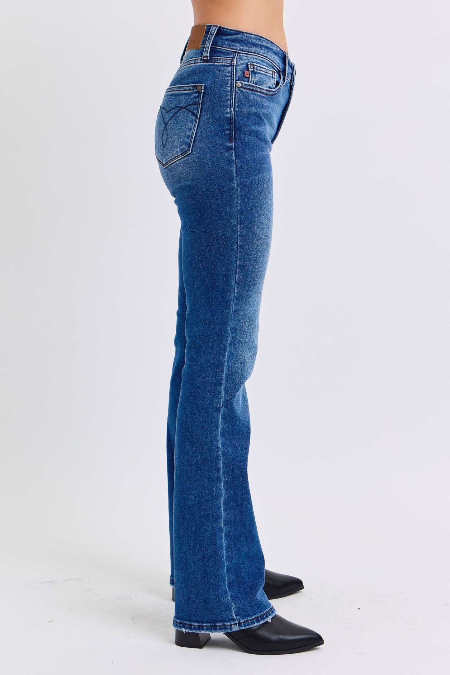 Judy Blue Miss Dutton Thermal Bootcut Jeans (0-24W)