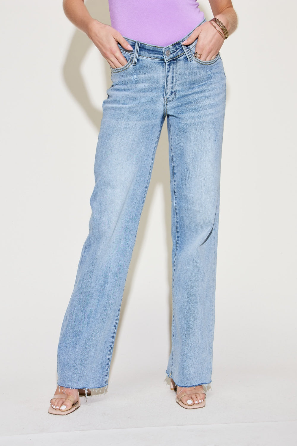 Judy Blue V Waistband Straight Leg Jeans (0-24W)