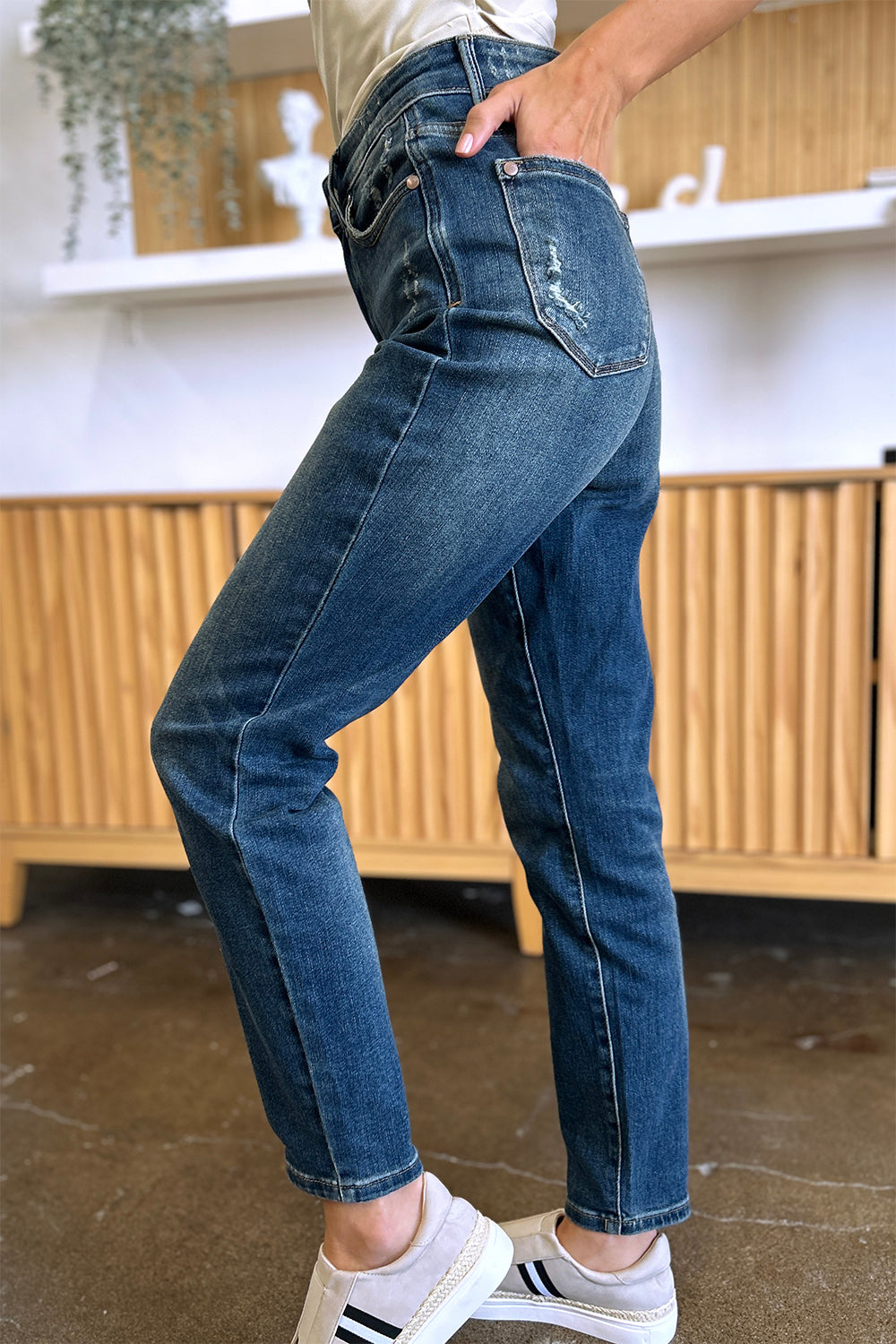 Judy Blue Fields + Fences Tummy Control Straight Leg Jeans (0-24W)