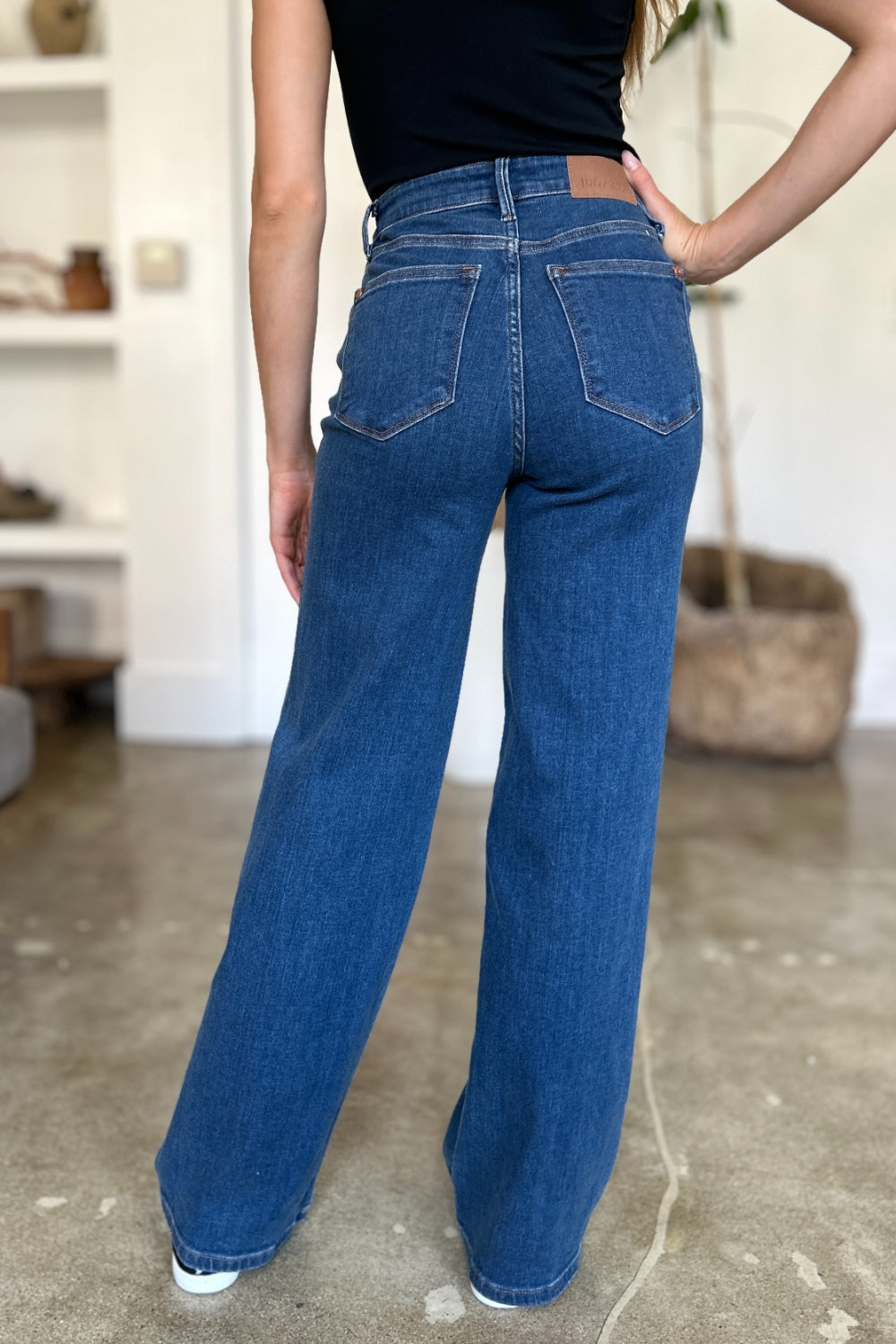 Judy Blue Lead The Way Straight Leg Jeans (0-24W)