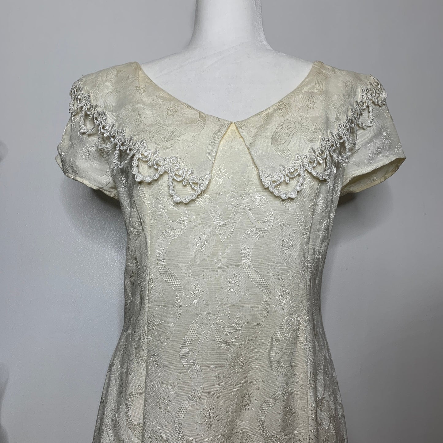 Vintage 90s off white lace trim jacquard fabric full length dress SZ M