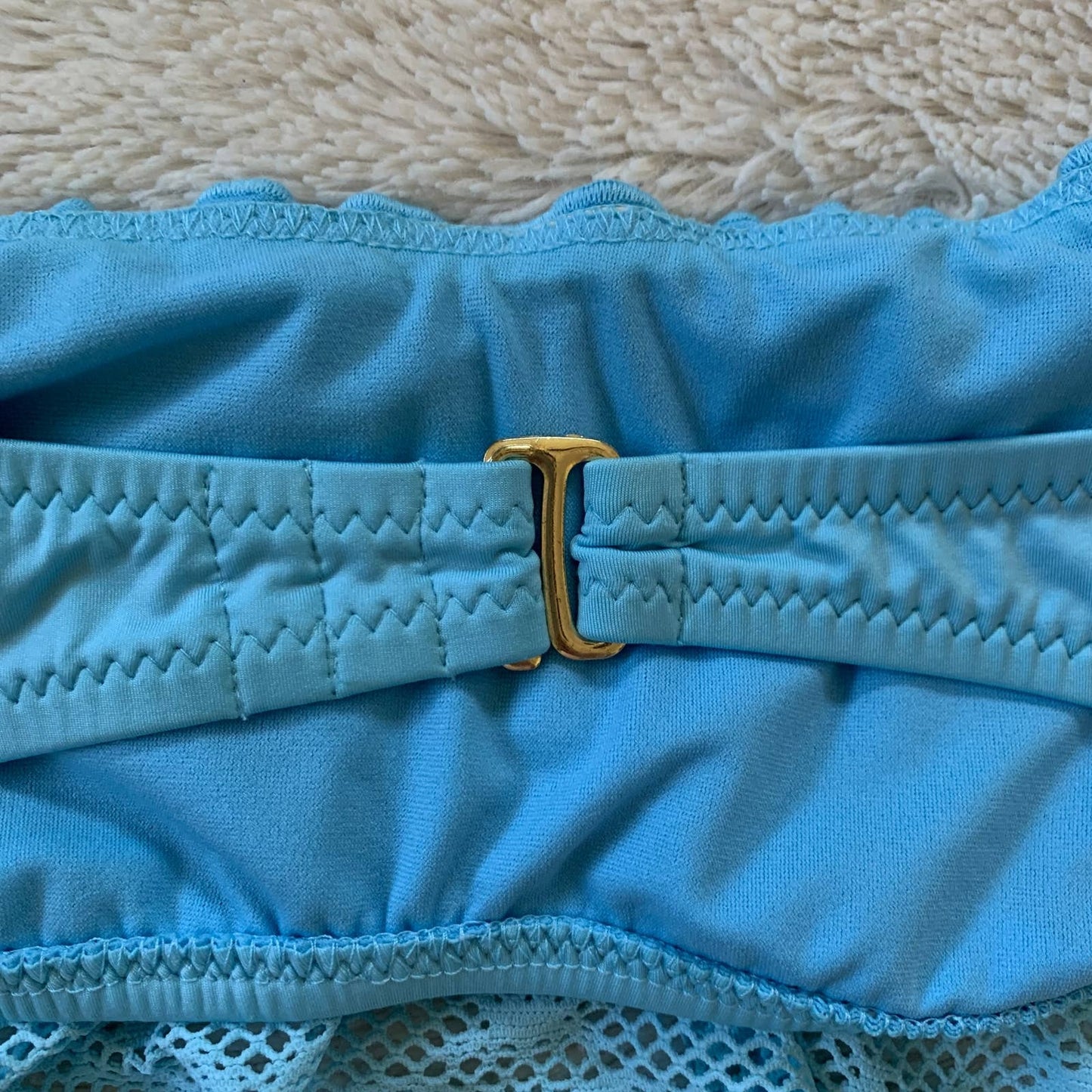 Mossimo blue crochet lace halter style bikini swim top SZ M