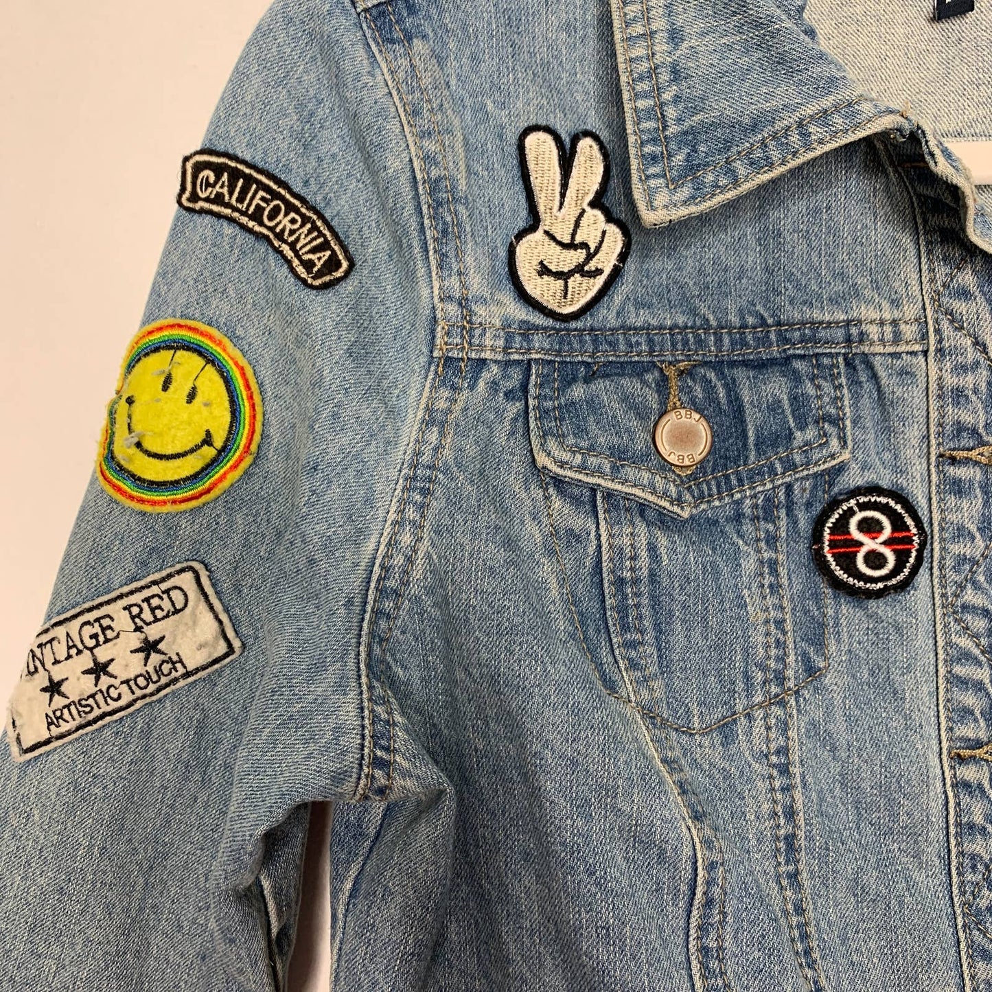 Boom Boom Jeans Y2K style distressed denim jean jacket SZ M