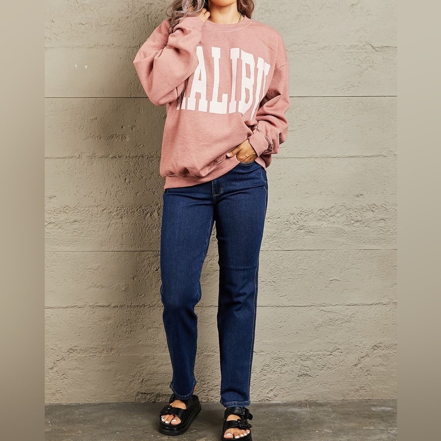 NWOT Malibu Oversized Crewneck Sweatshirt SZ L/XL