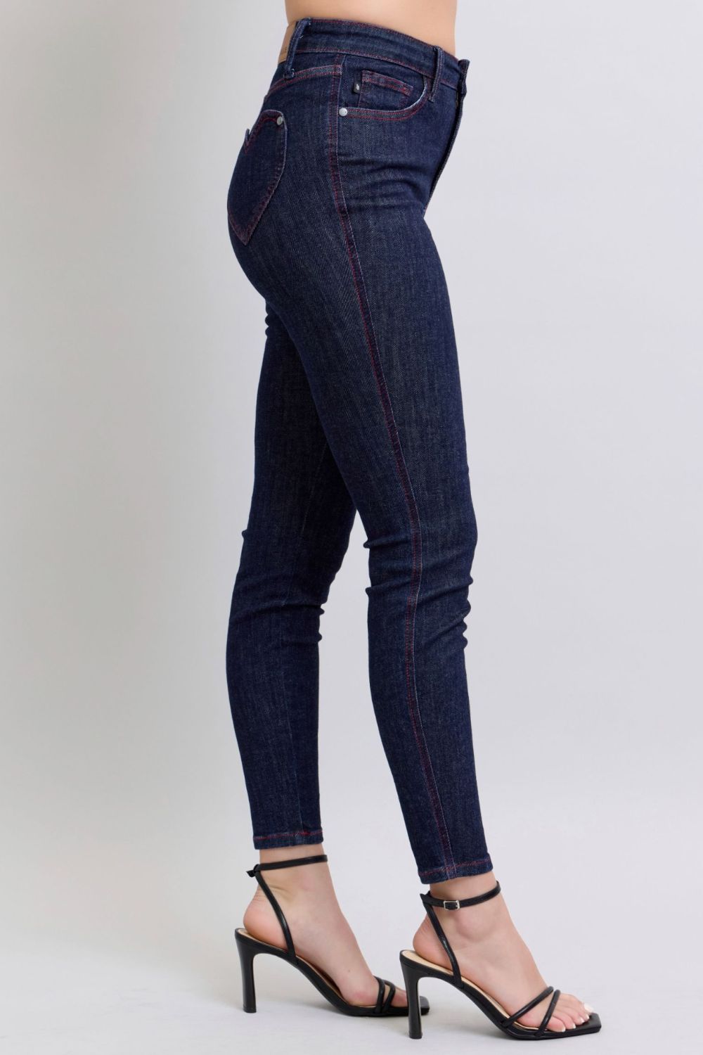 New Romantics Heart Shaped Pocket Skinny Jeans (0-24W)