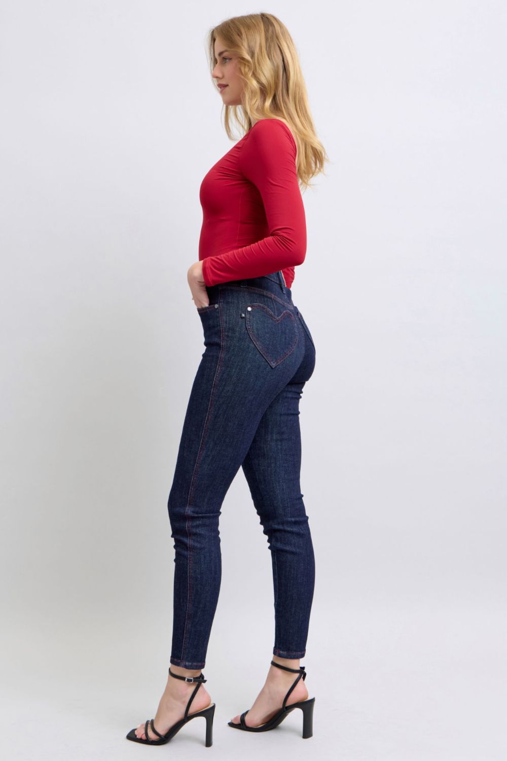 New Romantics Heart Shaped Pocket Skinny Jeans (0-24W)