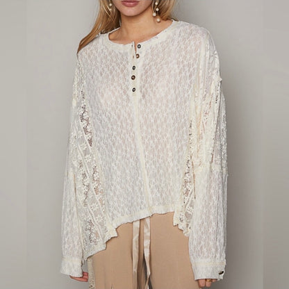 Older And Wiser Lace Top (S-L)