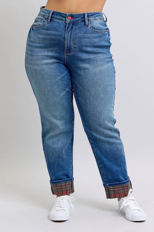 Judy Blue Daydream Believer Plaid Cuffed Boyfriend Jeans (0-24W)