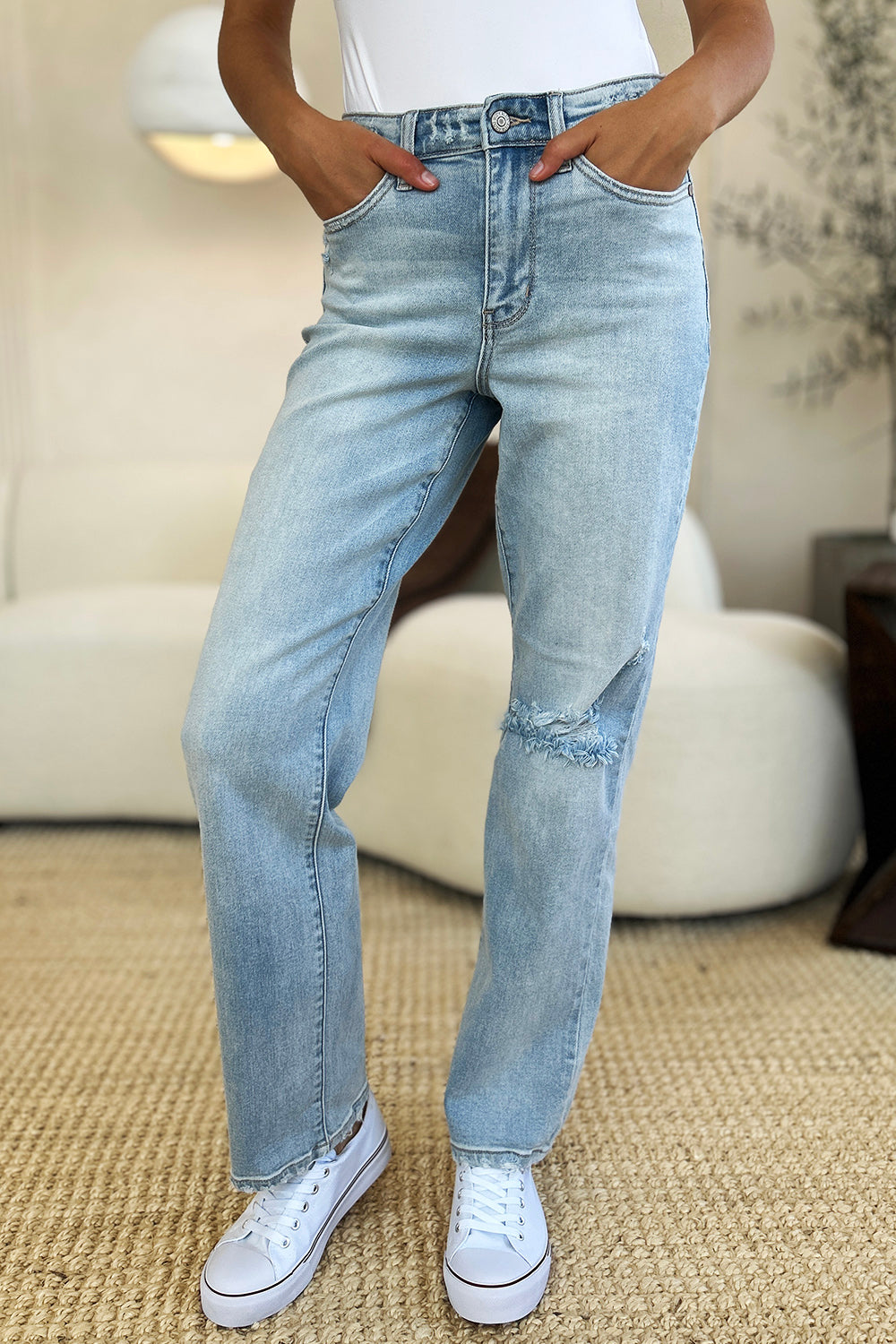 Hot To Go Straight Leg Jeans (0-24W)