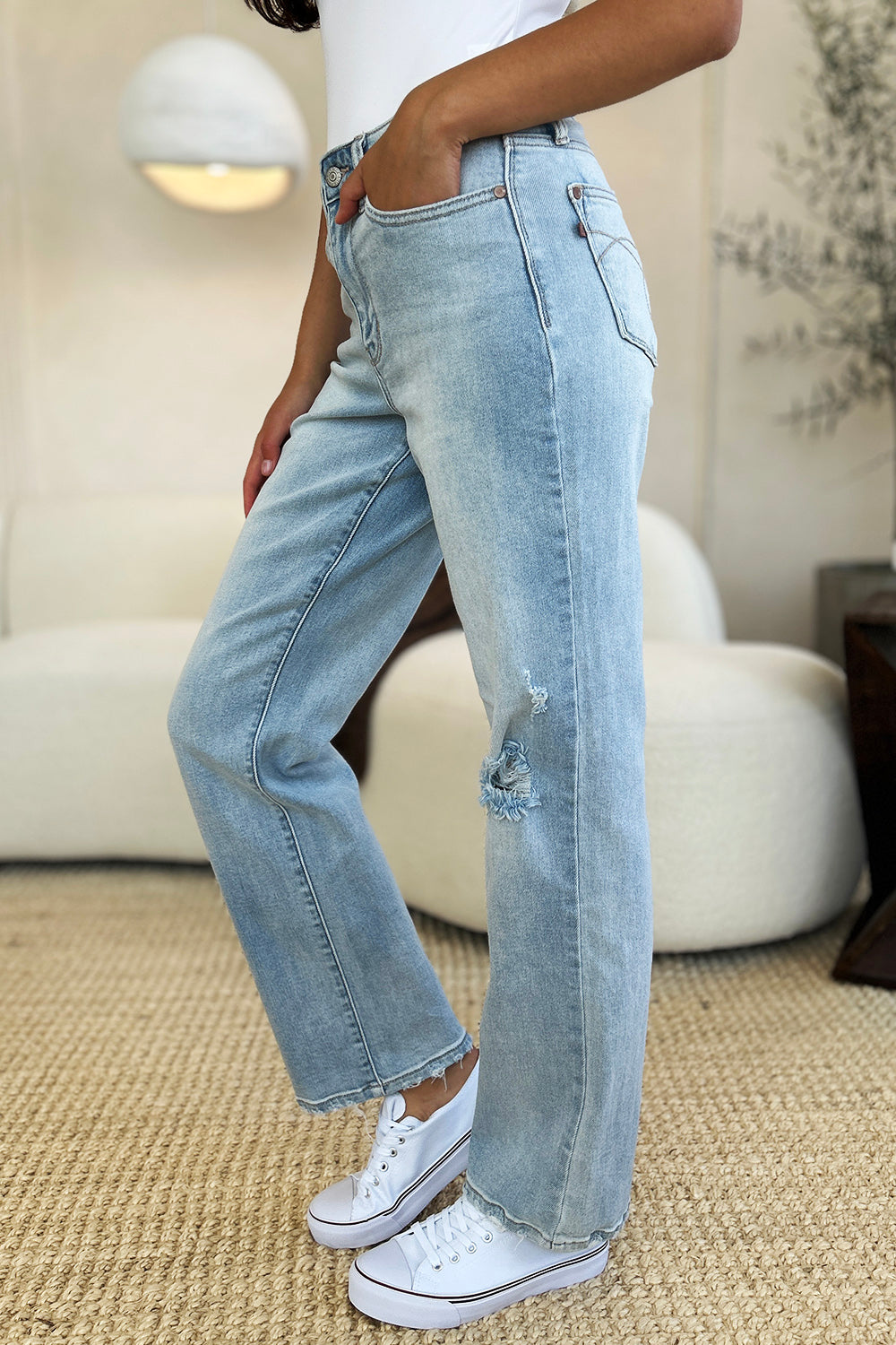 Hot To Go Straight Leg Jeans (0-24W)